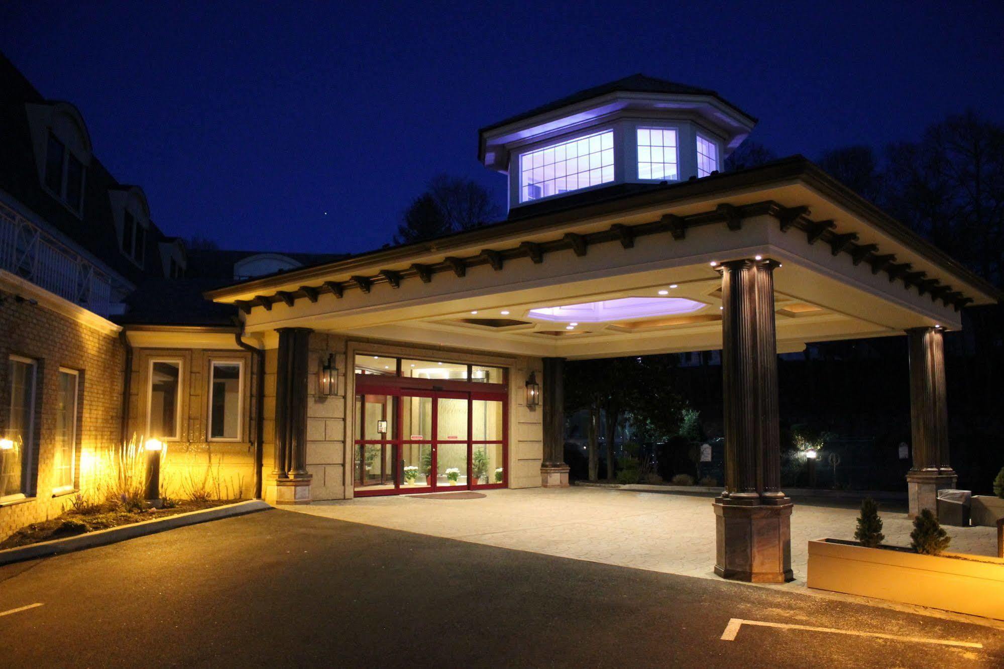 Norwalk Inn & Conference Center Buitenkant foto
